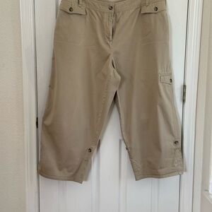 Charter Club Women’s Adjustable Capris/Cropped Pants. Size 20W